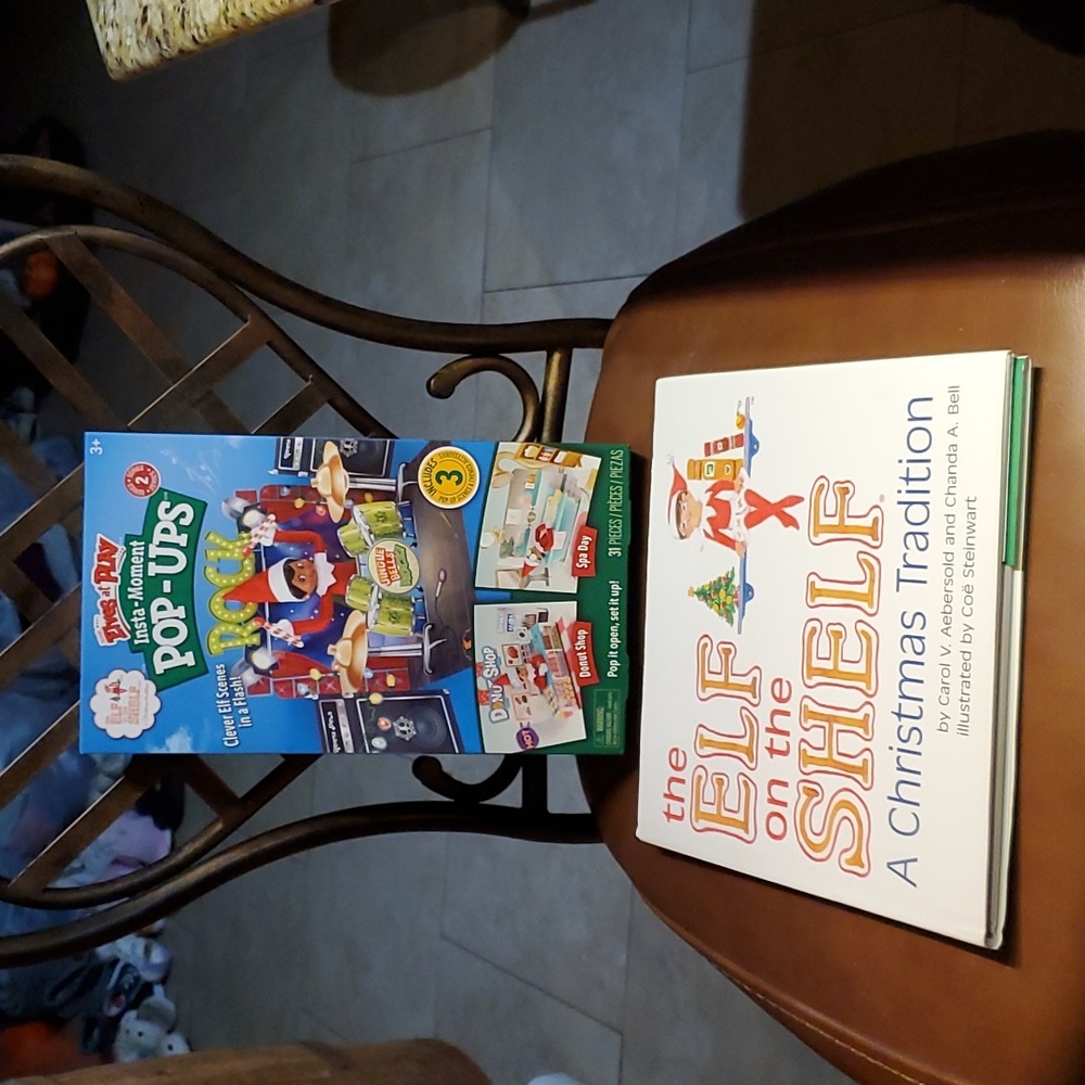 Elf on the Shelf Insta Moment Pop Up 3 in 1 Set New + Hardcover Book Christmas